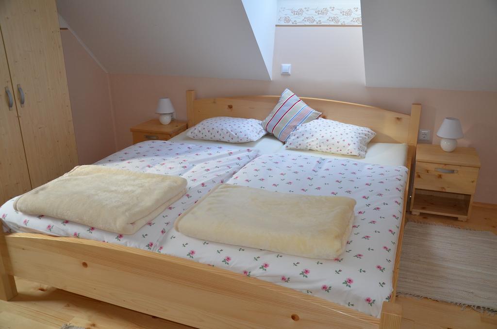 Farmhouse Stiftar โซลกาวา ภายนอก รูปภาพ